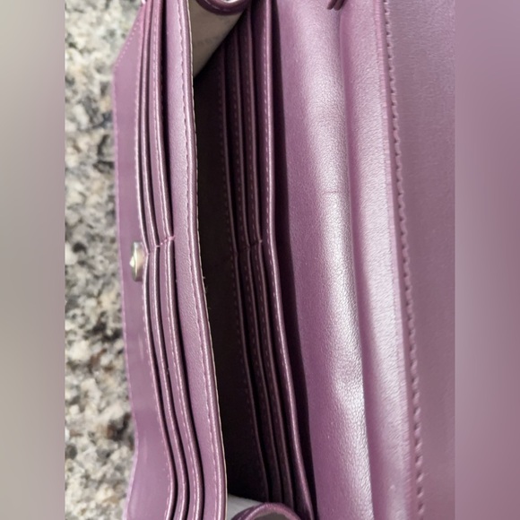 NWT- Steve Madden wristlet, color-beet root - Picture 7 of 11